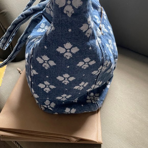 Patricia Nash ROTHLEY Logo Cotton Tote in LIGHT BLUE - Picture 7 of 8